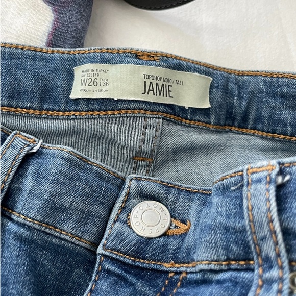 Topshop Jamie jeans! Mid wash. Tall length - Picture 4 of 4